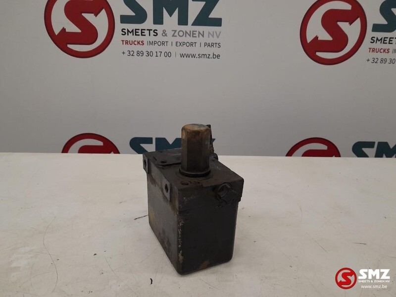 MAN Occ cabinekantelpomp MAN TGS 81417236130 - Frame/ Chassis for Truck: picture 3 MAN Occ cabinekantelpomp MAN TGS 81417236130 - Frame/ Chassis for Truck: picture 3