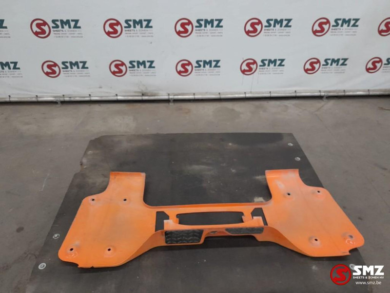 MAN Occ middendeel voorbumper MAN - Bumper for Truck: picture 3 MAN Occ middendeel voorbumper MAN - Bumper for Truck: picture 3