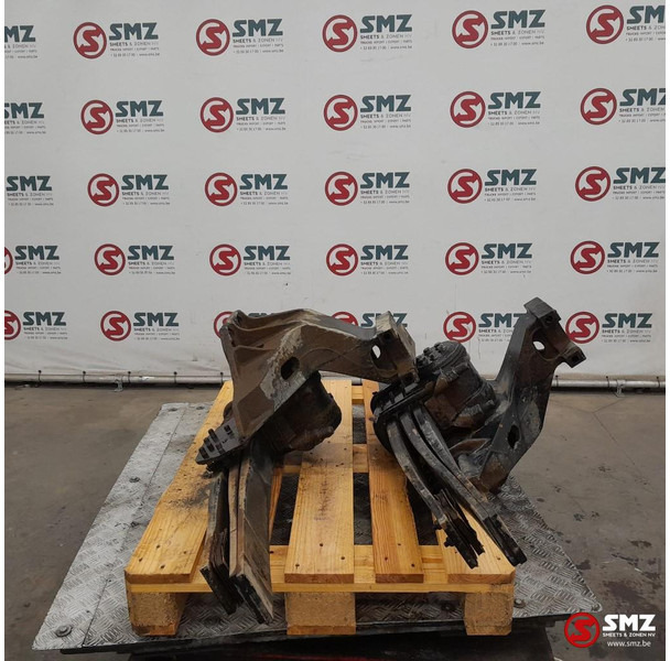 MAN Occ set bladveren + steunen achteras MAN - Steel suspension for Truck: picture 3 MAN Occ set bladveren + steunen achteras MAN - Steel suspension for Truck: picture 3