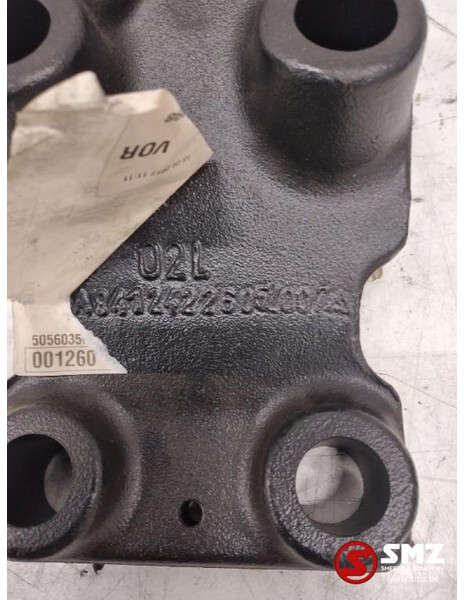 Mercedes-Benz Motorsteun links mercedes actros - Engine mount for Truck: picture 3 Mercedes-Benz Motorsteun links mercedes actros - Engine mount for Truck: picture 3