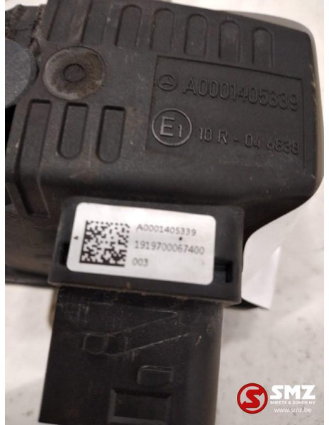 Mercedes-Benz Occ AdBluepomp Mercedes Actros MP4 A0001405339 - Fuel system for Truck: picture 3 Mercedes-Benz Occ AdBluepomp Mercedes Actros MP4 A0001405339 - Fuel system for Truck: picture 3