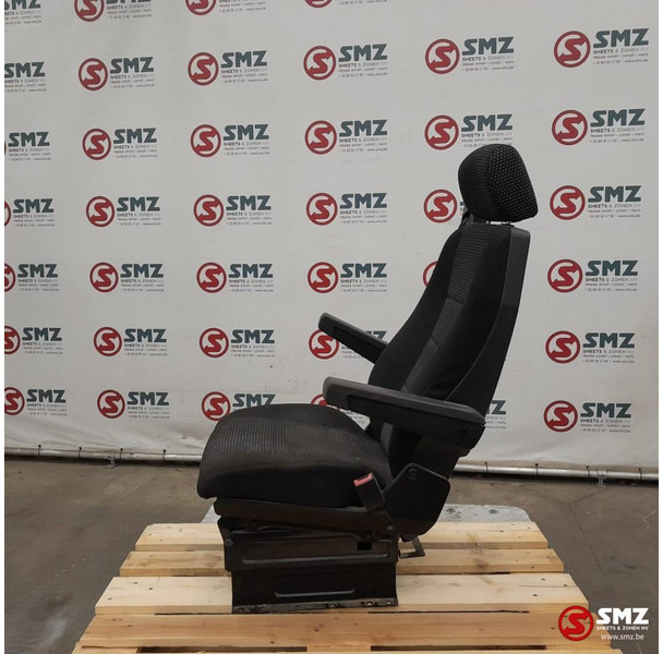 Mercedes-Benz Occ bijrijdersstoel Mercedes - Cab and interior for Truck: picture 4 Mercedes-Benz Occ bijrijdersstoel Mercedes - Cab and interior for Truck: picture 4