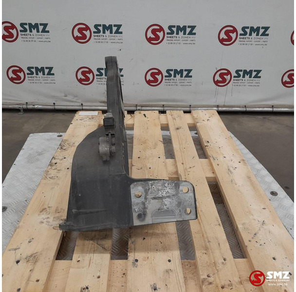 Mercedes-Benz Occ bladveerbeugel vooras links Mercedes - Frame/ Chassis for Truck: picture 3 Mercedes-Benz Occ bladveerbeugel vooras links Mercedes - Frame/ Chassis for Truck: picture 3