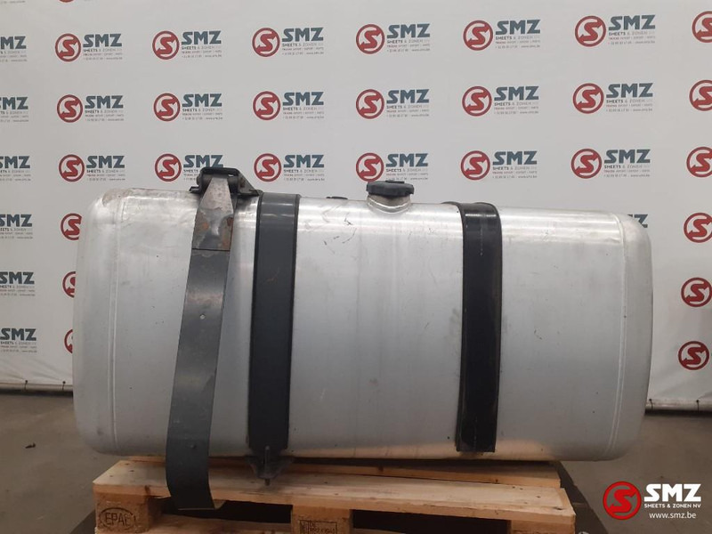 Mercedes-Benz Occ brandstoftank 570L Mercedes - Fuel tank for Truck: picture 1 Mercedes-Benz Occ brandstoftank 570L Mercedes - Fuel tank for Truck: picture 1