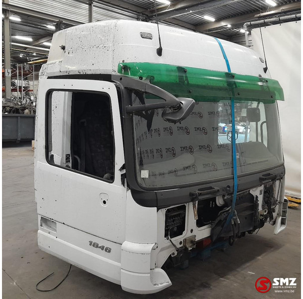 Mercedes-Benz Occ cabine Mercedes Actros MP2 - Cab and interior for Truck: picture 2 Mercedes-Benz Occ cabine Mercedes Actros MP2 - Cab and interior for Truck: picture 2