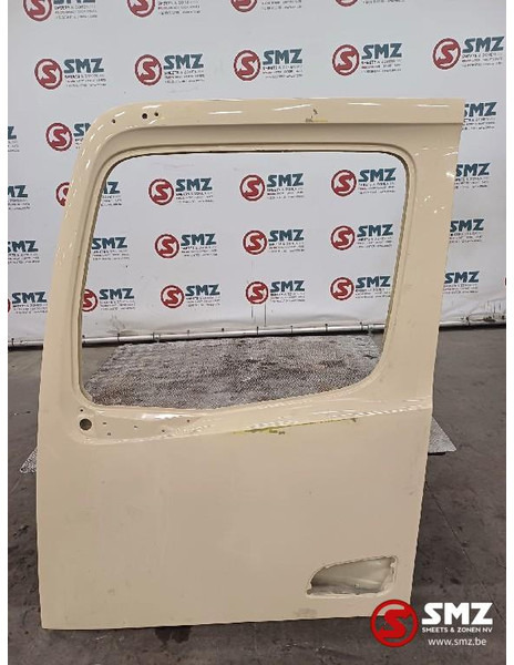 Mercedes-Benz Occ deur links Mercedes Antos - Door and parts for Truck: picture 1 Mercedes-Benz Occ deur links Mercedes Antos - Door and parts for Truck: picture 1
