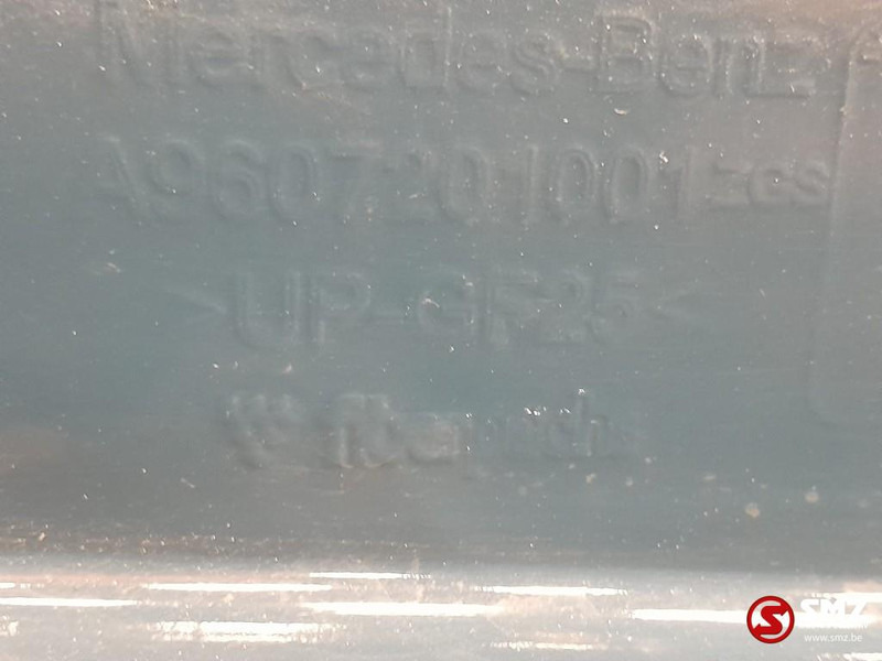 Mercedes-Benz Occ deurverlenging rechts Mercedes - Door and parts for Truck: picture 3 Mercedes-Benz Occ deurverlenging rechts Mercedes - Door and parts for Truck: picture 3