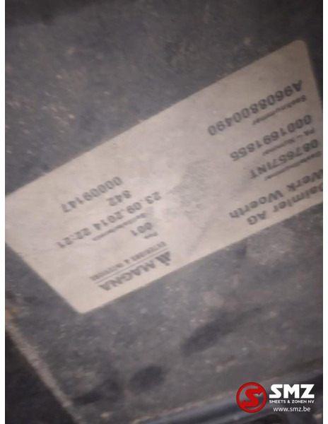 Mercedes-Benz Occ koplampdrager rechts Mercedes - Headlight for Truck: picture 4 Mercedes-Benz Occ koplampdrager rechts Mercedes - Headlight for Truck: picture 4