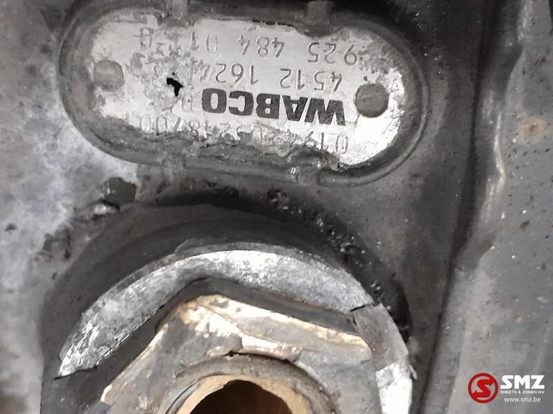 Mercedes-Benz Occ remcilinder links Mercedes - Brake cylinder for Truck: picture 3 Mercedes-Benz Occ remcilinder links Mercedes - Brake cylinder for Truck: picture 3