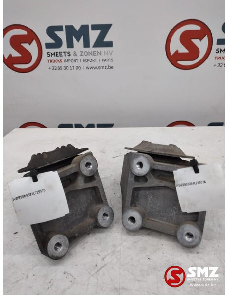 Mercedes-Benz Occ set motorsteunen Mercedes - Engine mount for Truck: picture 2 Mercedes-Benz Occ set motorsteunen Mercedes - Engine mount for Truck: picture 2