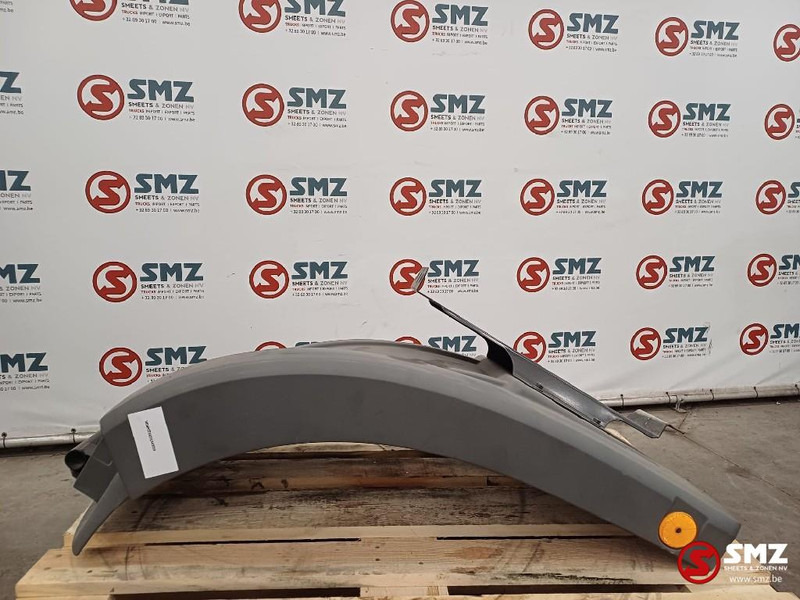 Mercedes-Benz Occ spatbord linksvooraan Mercedes - Body and exterior for Truck: picture 2 Mercedes-Benz Occ spatbord linksvooraan Mercedes - Body and exterior for Truck: picture 2