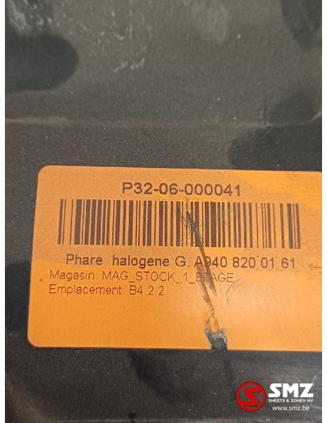Mercedes-Benz Set koplampen L/R Mercedes - Headlight for Truck: picture 4 Mercedes-Benz Set koplampen L/R Mercedes - Headlight for Truck: picture 4