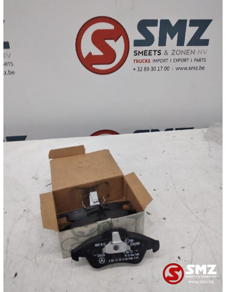 Mercedes-Benz Set remblokken mercedes sprinter w909 a0084204220 - Brake pads for Truck: picture 1 Mercedes-Benz Set remblokken mercedes sprinter w909 a0084204220 - Brake pads for Truck: picture 1