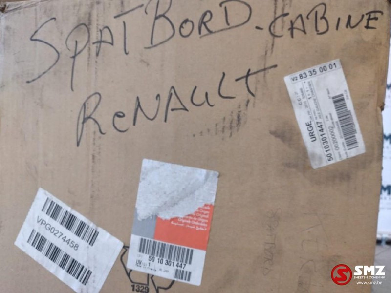 Renault Occ Spatbord links Renualt Kerax - Body and exterior for Truck: picture 2 Renault Occ Spatbord links Renualt Kerax - Body and exterior for Truck: picture 2