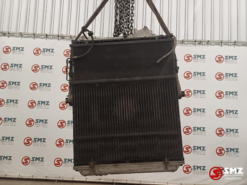 Renault Occ radiator Renault T - Radiator for Truck: picture 2 Renault Occ radiator Renault T - Radiator for Truck: picture 2