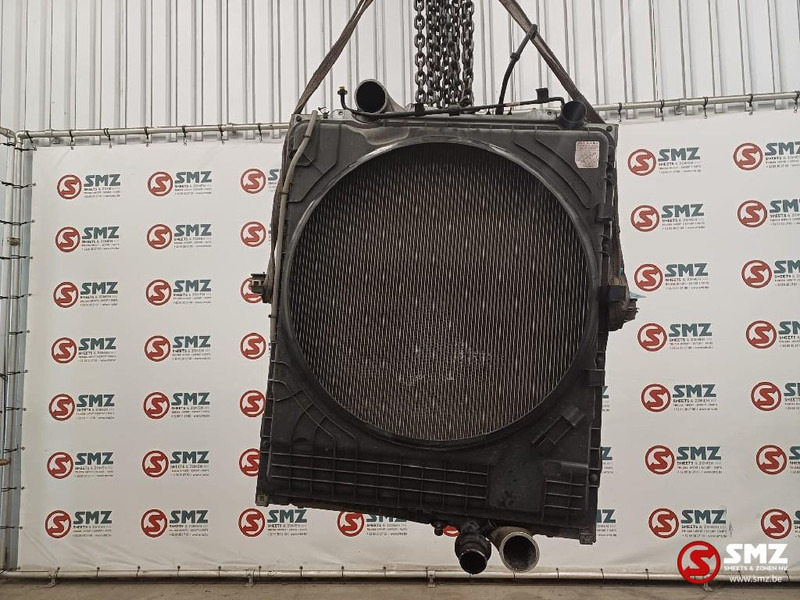 Renault Occ radiator Renault T - Radiator for Truck: picture 1 Renault Occ radiator Renault T - Radiator for Truck: picture 1