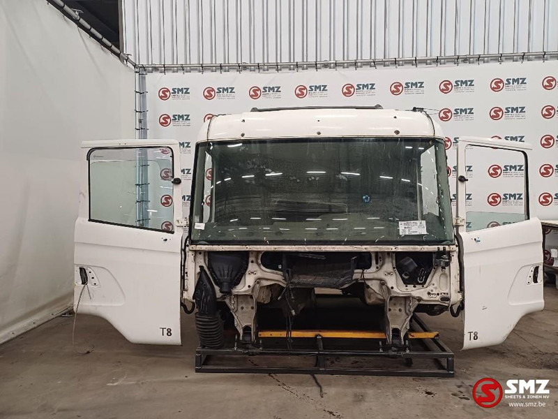 Scania Occ Cabine compleet Scania - Cab and interior for Truck: picture 1 Scania Occ Cabine compleet Scania - Cab and interior for Truck: picture 1