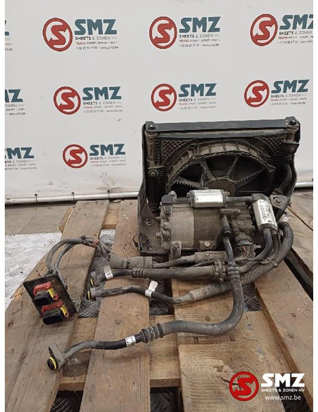 Scania Occ parkeerkoeler + aircocompressor Scania - Cooling system for Truck: picture 2 Scania Occ parkeerkoeler + aircocompressor Scania - Cooling system for Truck: picture 2