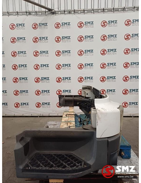 Volvo Occ voorbumper Volvo - Bumper for Truck: picture 4 Volvo Occ voorbumper Volvo - Bumper for Truck: picture 4