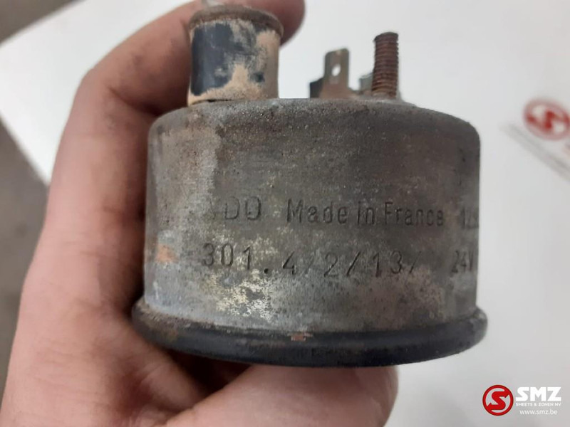 Zettelmeyer Occ set VDO tellers instrumentenpaneel Zettelmeyer - Dashboard for Truck: picture 5 Zettelmeyer Occ set VDO tellers instrumentenpaneel Zettelmeyer - Dashboard for Truck: picture 5