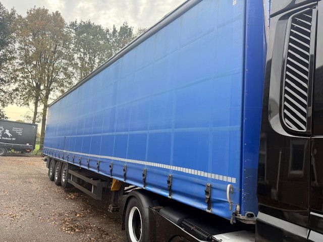Schmitz Cargobull Coil Liftas - Curtainsider semi-trailer: picture 4 Schmitz Cargobull Coil Liftas - Curtainsider semi-trailer: picture 4