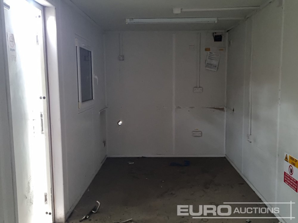 Shipping container 20' x 8' Office (Cannot Be Reconsigned): picture 14