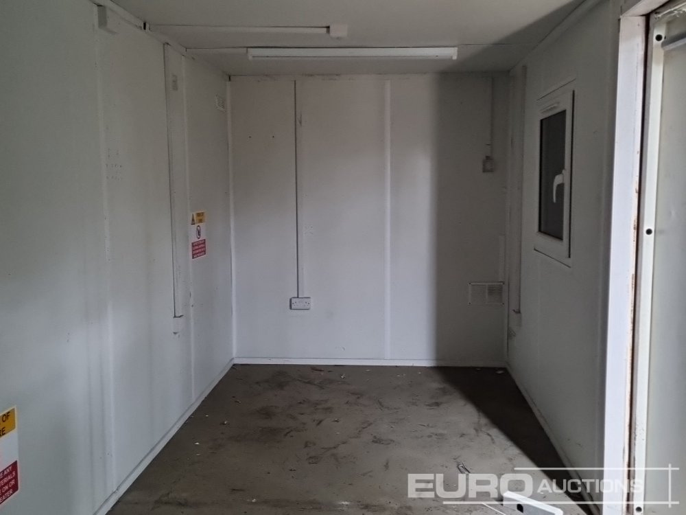 Shipping container 20' x 8' Office (Cannot Be Reconsigned): picture 11