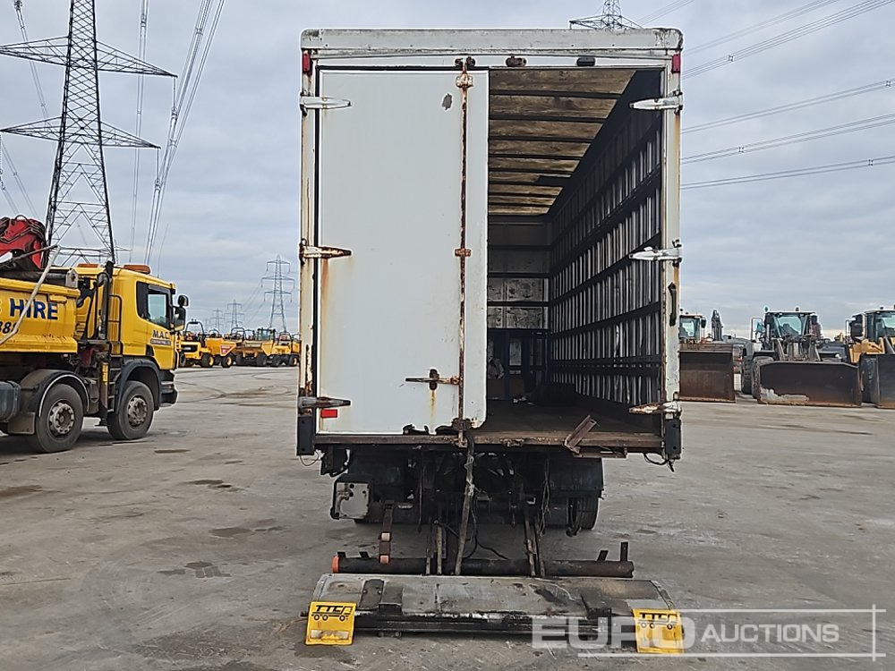 2004 Renault 150 DCI - Box truck: picture 4 2004 Renault 150 DCI - Box truck: picture 4