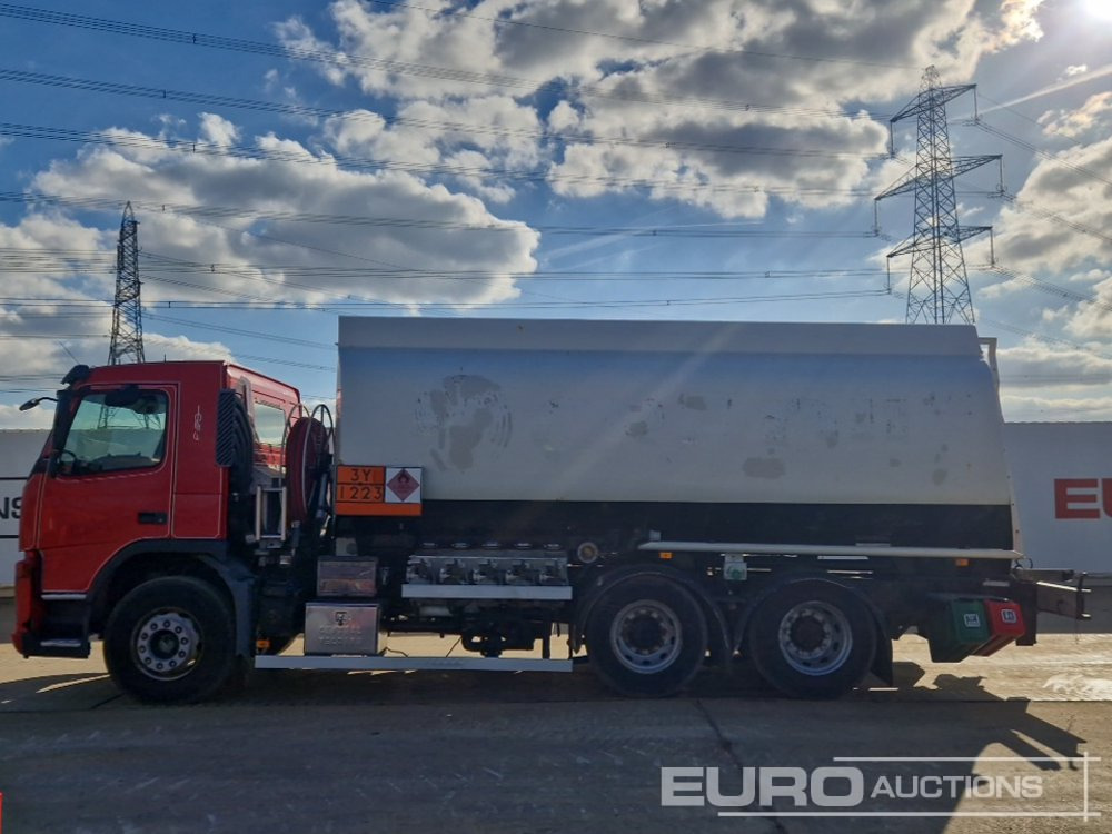 2007 Volvo FM300 - Tank truck: picture 2 2007 Volvo FM300 - Tank truck: picture 2