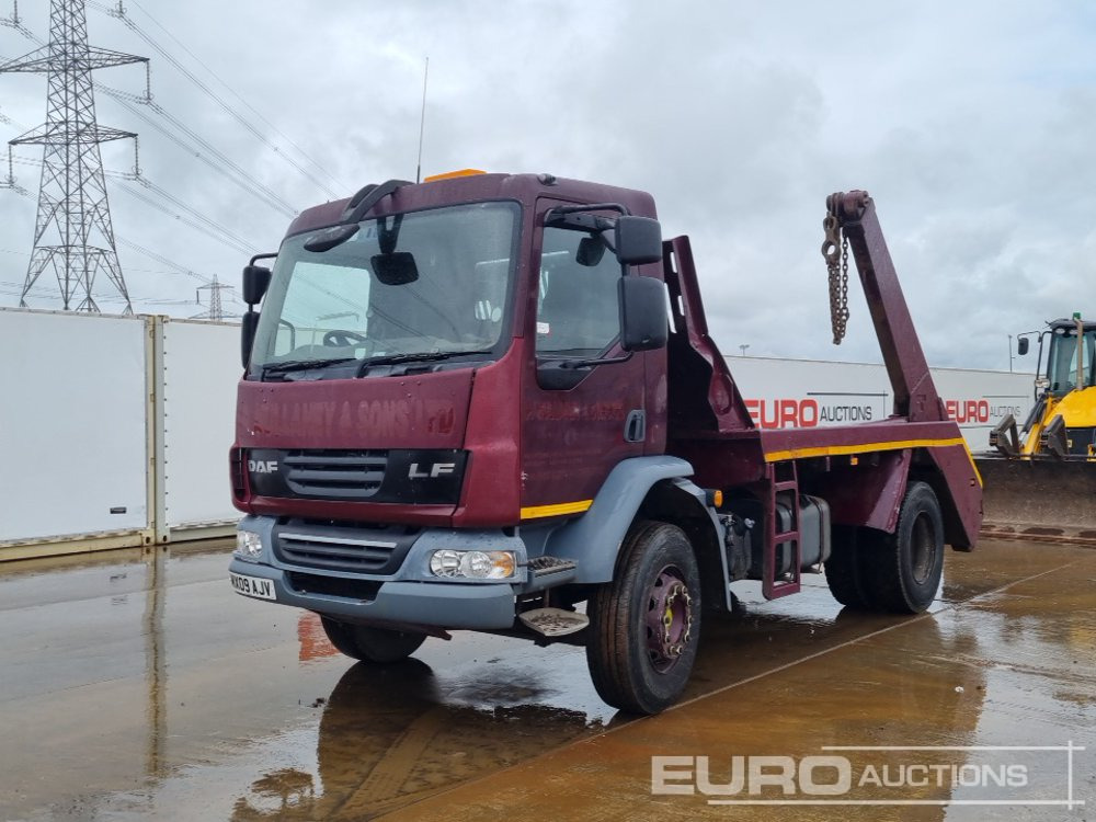 2009 DAF LF55-220 - Skip loader truck: picture 1 2009 DAF LF55-220 - Skip loader truck: picture 1