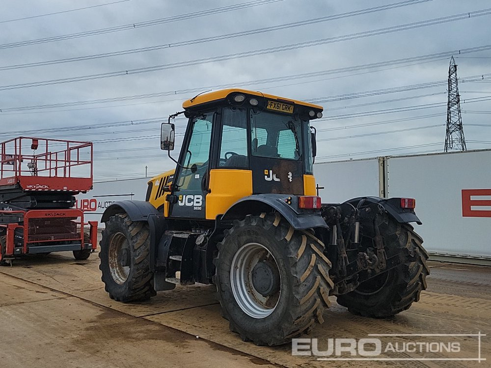 2011 JCB Fastrac 3230 - Farm tractor: picture 3 2011 JCB Fastrac 3230 - Farm tractor: picture 3