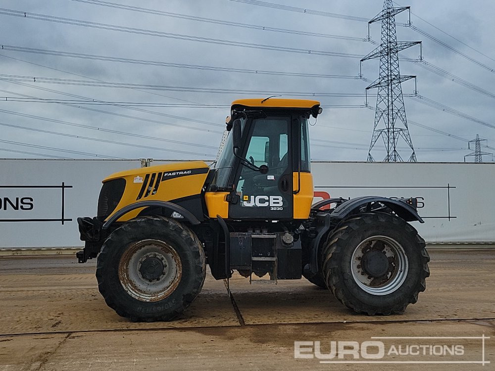 2011 JCB Fastrac 3230 - Farm tractor: picture 2 2011 JCB Fastrac 3230 - Farm tractor: picture 2