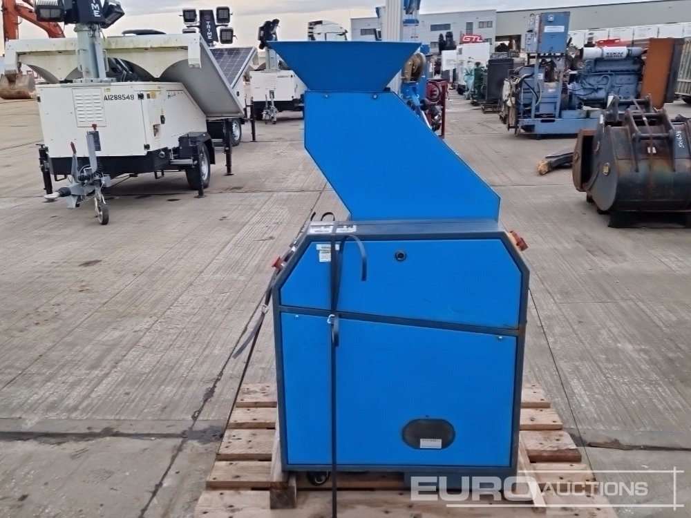 2011 Sintd TG-1821 415 Volt Recycling Granulator - Construction equipment: picture 2 2011 Sintd TG-1821 415 Volt Recycling Granulator - Construction equipment: picture 2