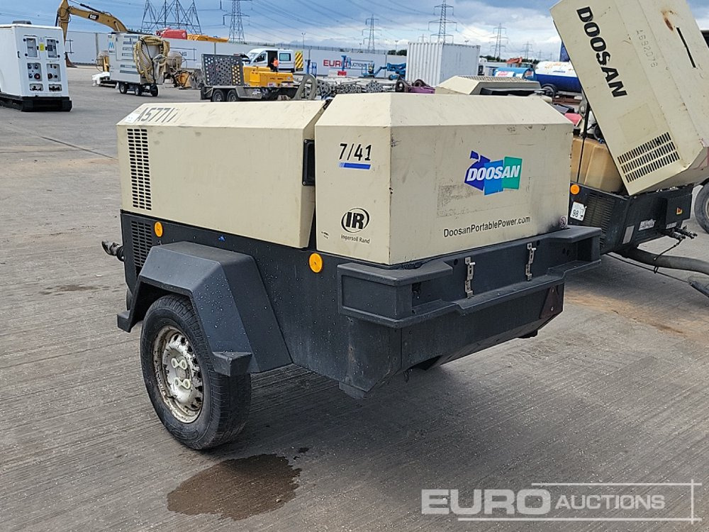 2012 Doosan 741 - Air compressor: picture 3 2012 Doosan 741 - Air compressor: picture 3