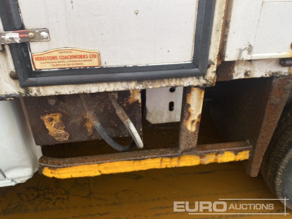 Flatbed van 2012 Renault Master: picture 23 Flatbed van 2012 Renault Master: picture 23