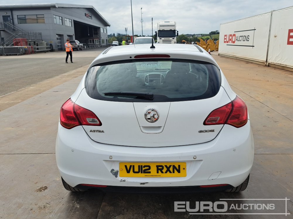 2012 Vauxhall Astra - Car: picture 4 2012 Vauxhall Astra - Car: picture 4