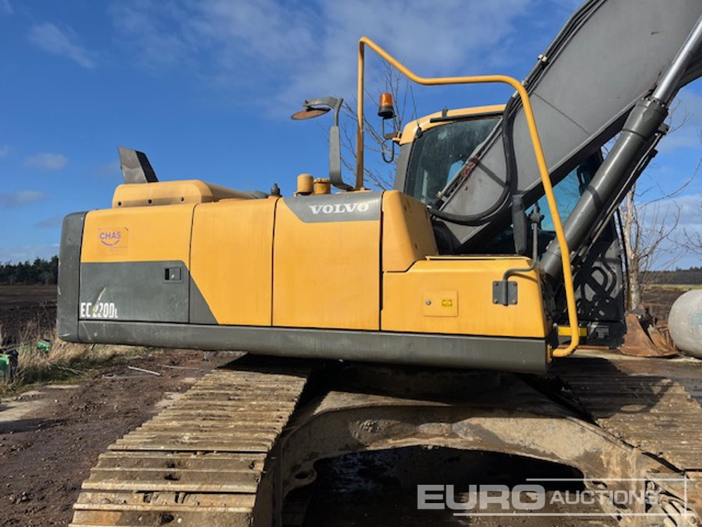 2012 Volvo EC220DL - Crawler excavator: picture 2 2012 Volvo EC220DL - Crawler excavator: picture 2