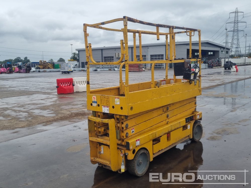 2013 Haulotte Compact 10N - Aerial platform: picture 5 2013 Haulotte Compact 10N - Aerial platform: picture 5