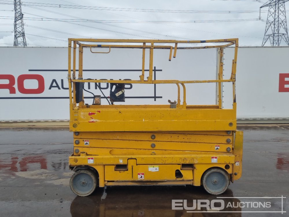 2013 Haulotte Compact 10N - Aerial platform: picture 2 2013 Haulotte Compact 10N - Aerial platform: picture 2