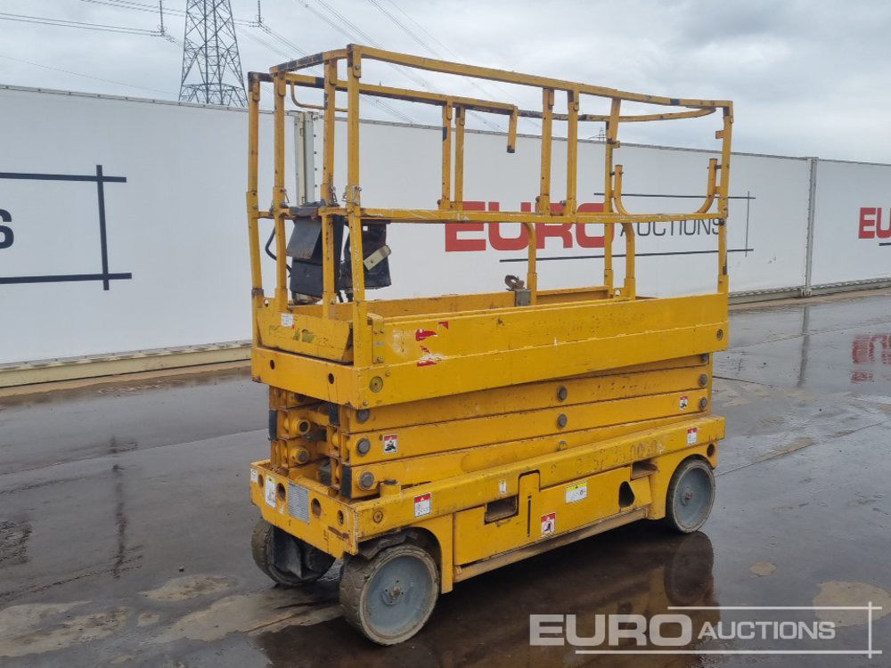 2013 Haulotte Compact 10N - Aerial platform: picture 1 2013 Haulotte Compact 10N - Aerial platform: picture 1
