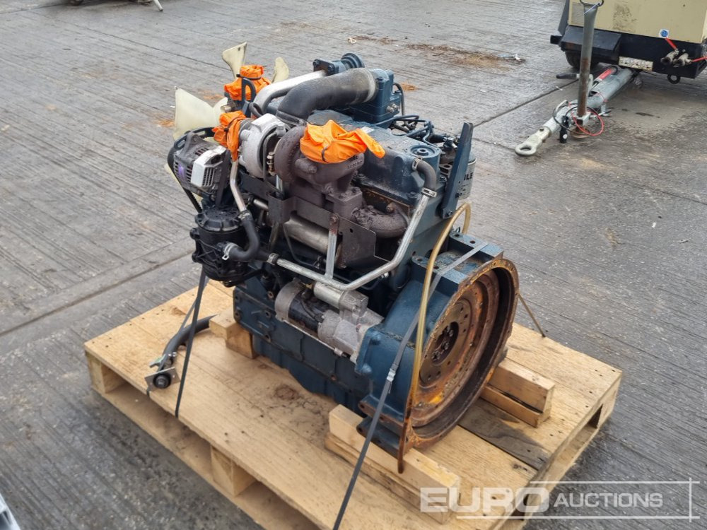 2013 Kubota 4 Cylinder Engine - Engine: picture 3 2013 Kubota 4 Cylinder Engine - Engine: picture 3