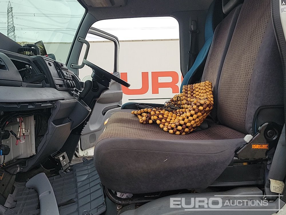 Refrigerator truck 2013 Mitsubishi 7C15: picture 17