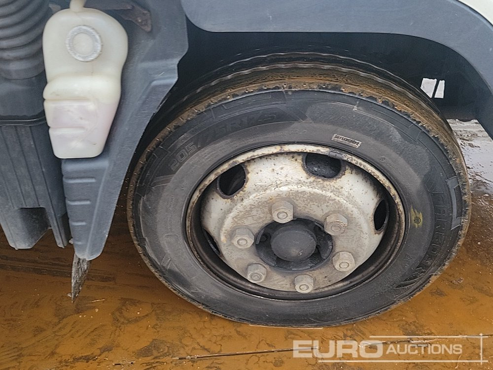 Refrigerator truck 2013 Mitsubishi 7C15: picture 12