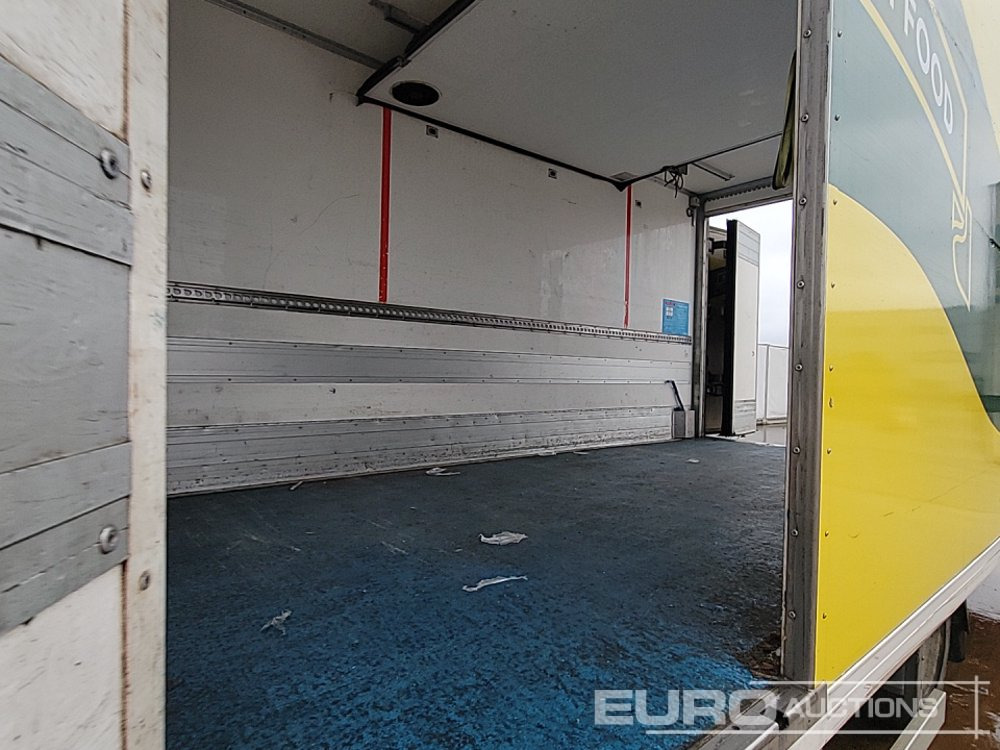 Refrigerator truck 2013 Mitsubishi 7C15: picture 15