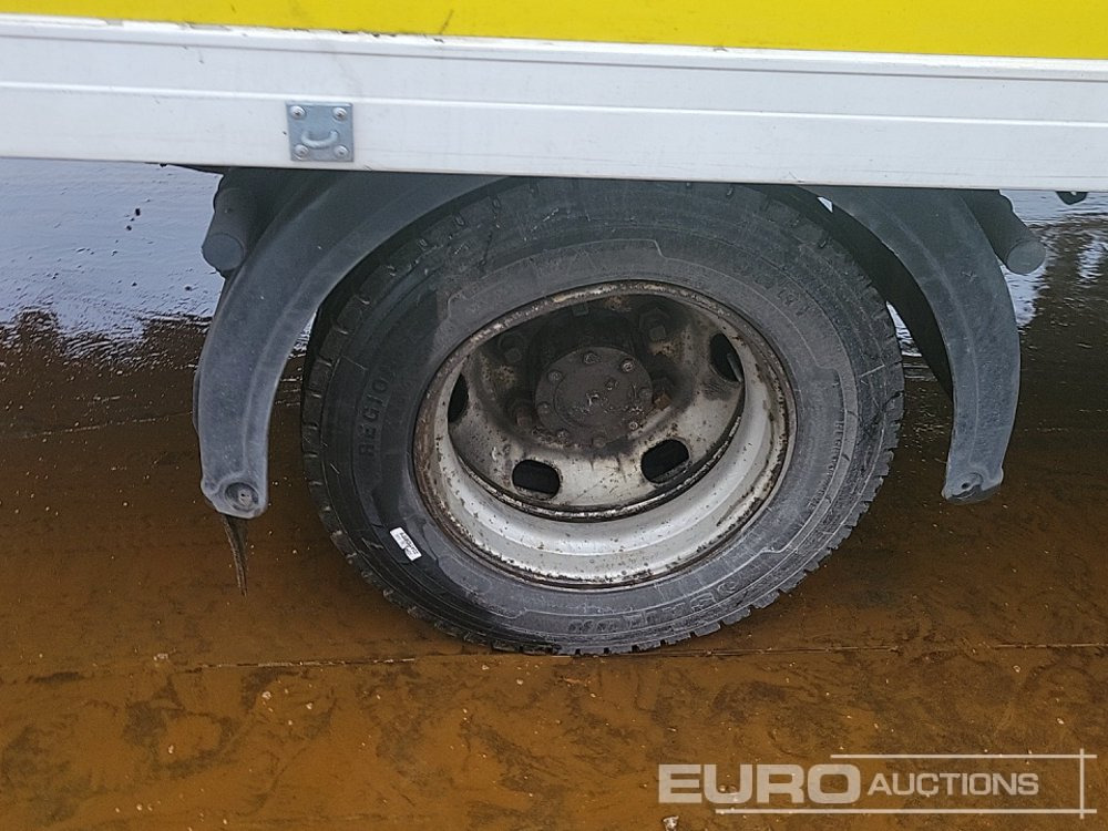 Refrigerator truck 2013 Mitsubishi 7C15: picture 11