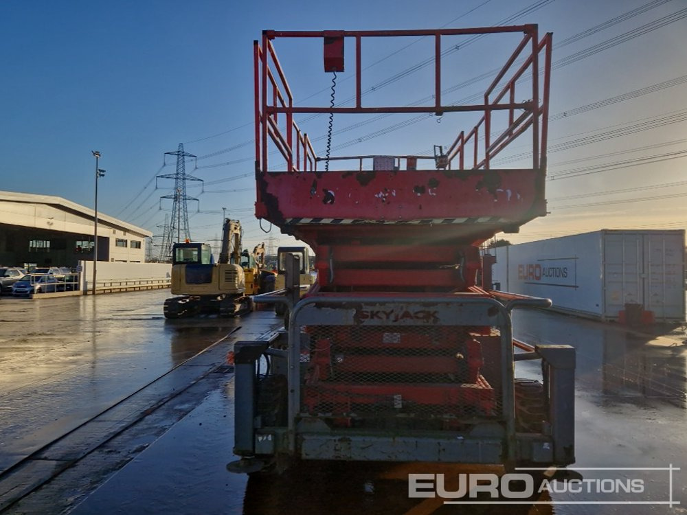 2013 SkyJack SJ9250 - Scissor lift: picture 4 2013 SkyJack SJ9250 - Scissor lift: picture 4