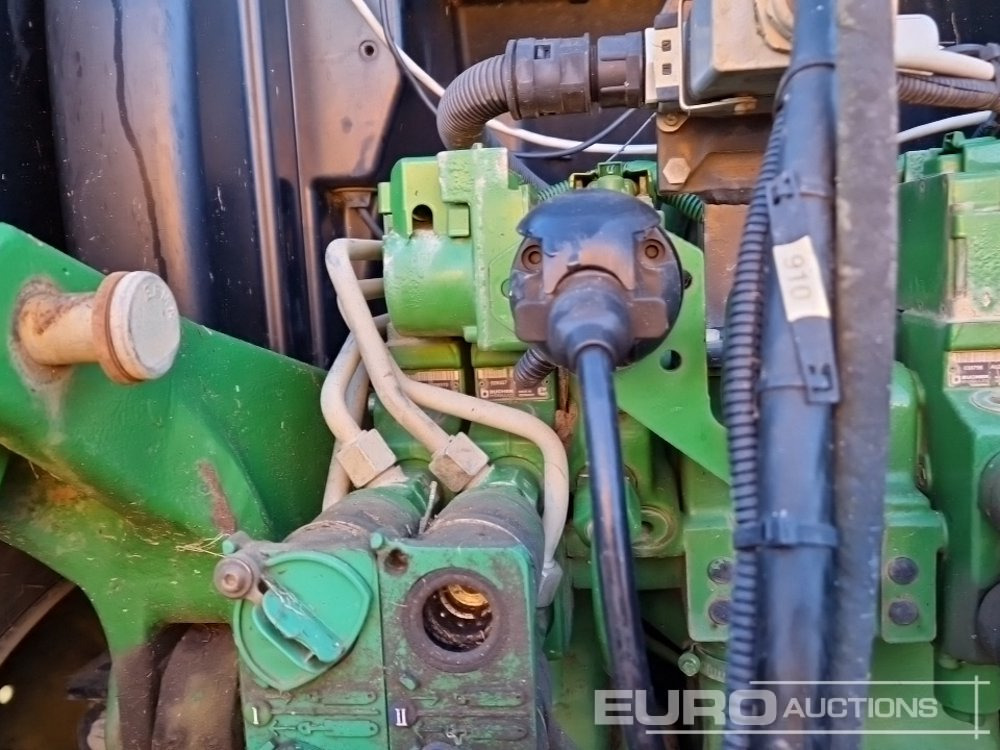 Farm tractor 2014 John Deere 6190R: picture 39