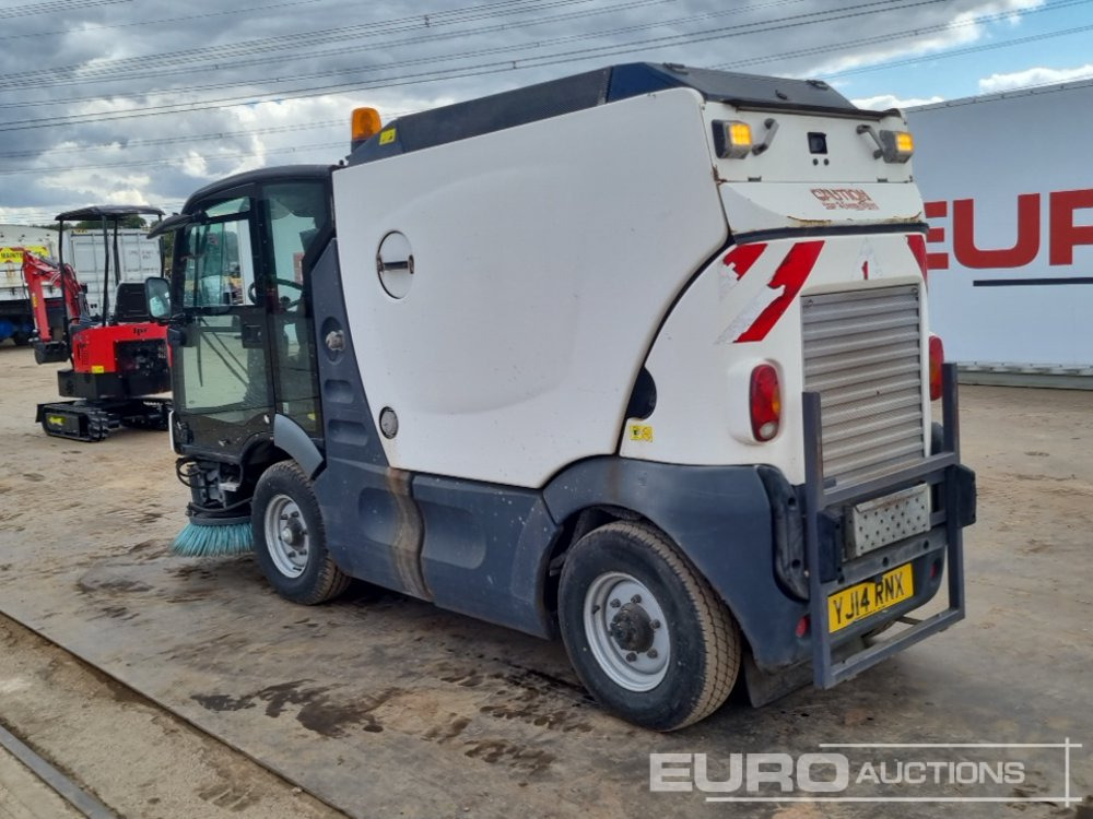 2014 Mathieu MC200 - Road sweeper: picture 3 2014 Mathieu MC200 - Road sweeper: picture 3