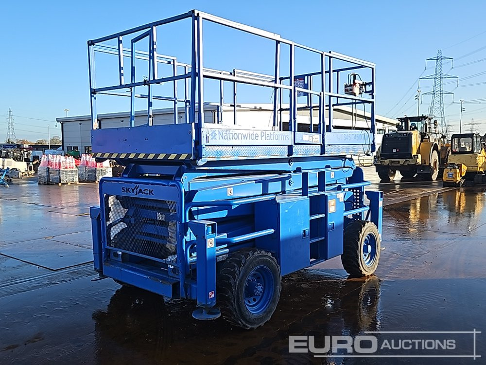 2014 SkyJack SJ8841 - Scissor lift: picture 5 2014 SkyJack SJ8841 - Scissor lift: picture 5