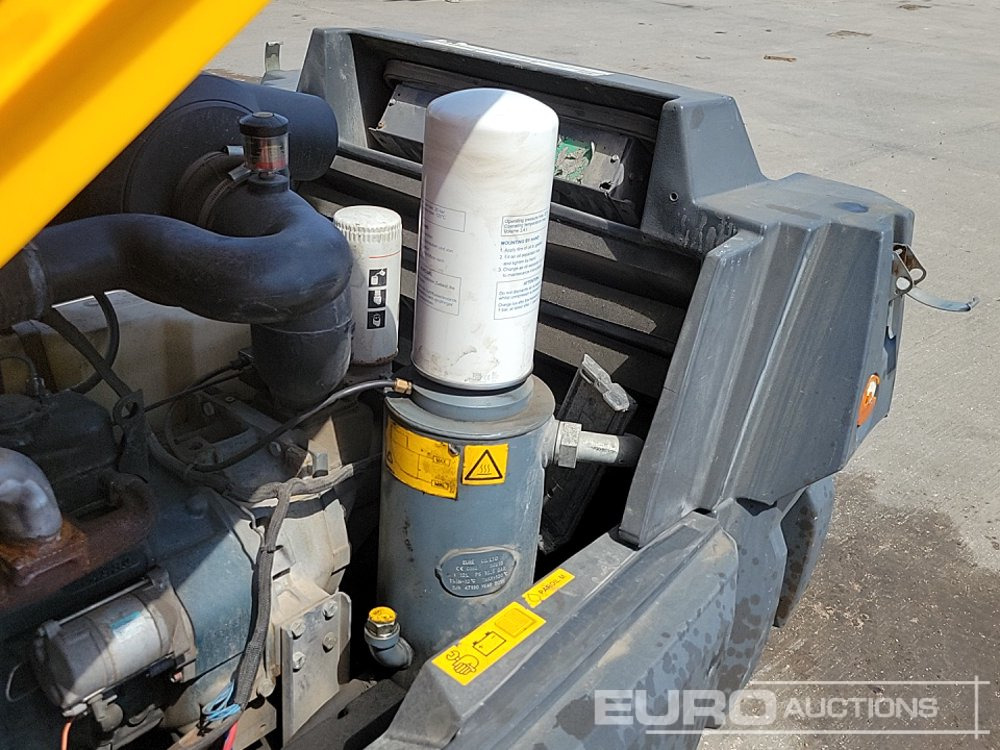 Air compressor 2015 Atlas Copco XAS67KD: picture 18